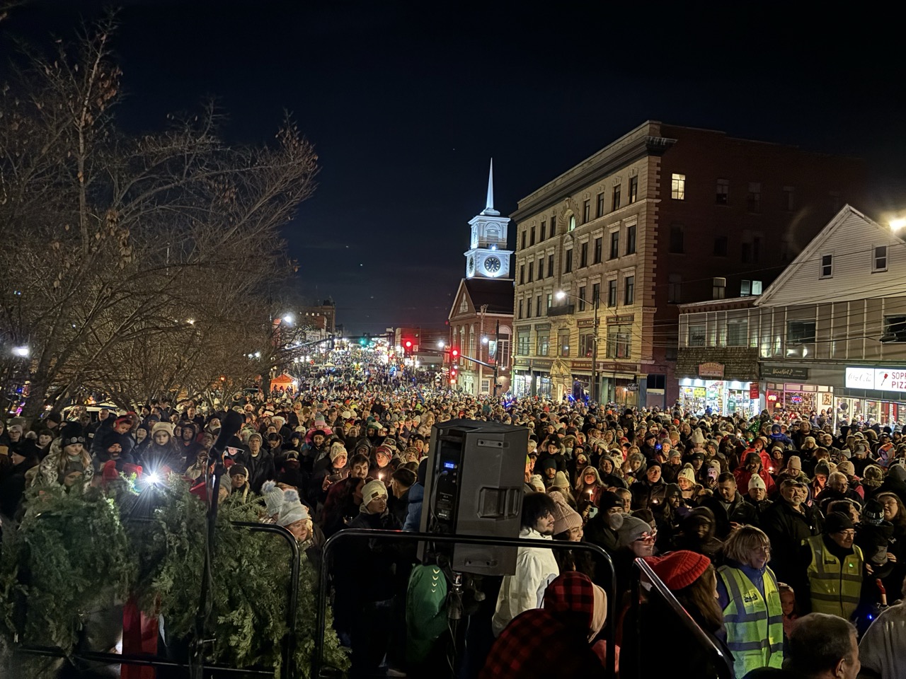 A photo of the crowd from the holiday stroll in 2023